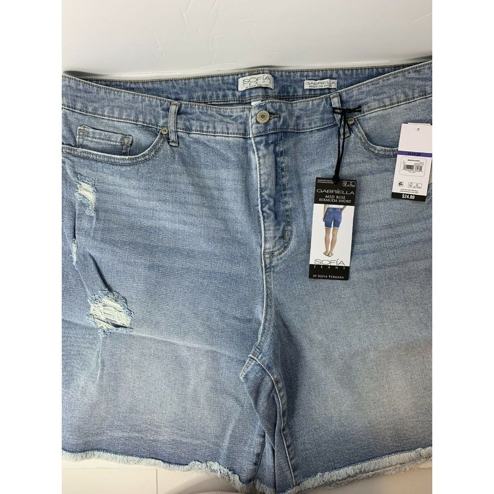 Sofia Vergara Women’s Mid-Rise Gabriella Bermuda Jean Shorts, size 20  plus